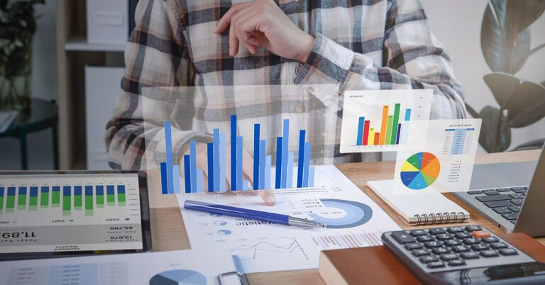 Interaktywne wykresy z danymi analityki marketingowej
